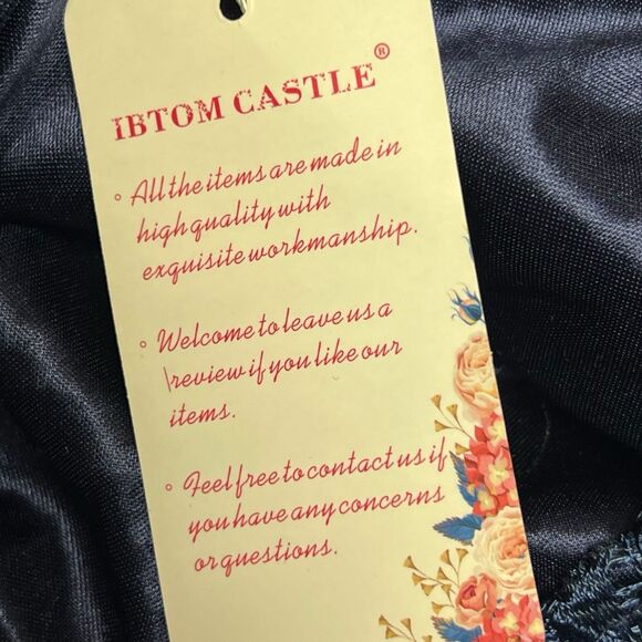 Elegant Lace Wedding Dress in Blue - Picture 7 of 9